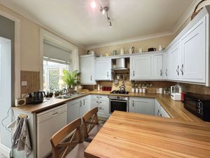 Photo 11- click for photo gallery